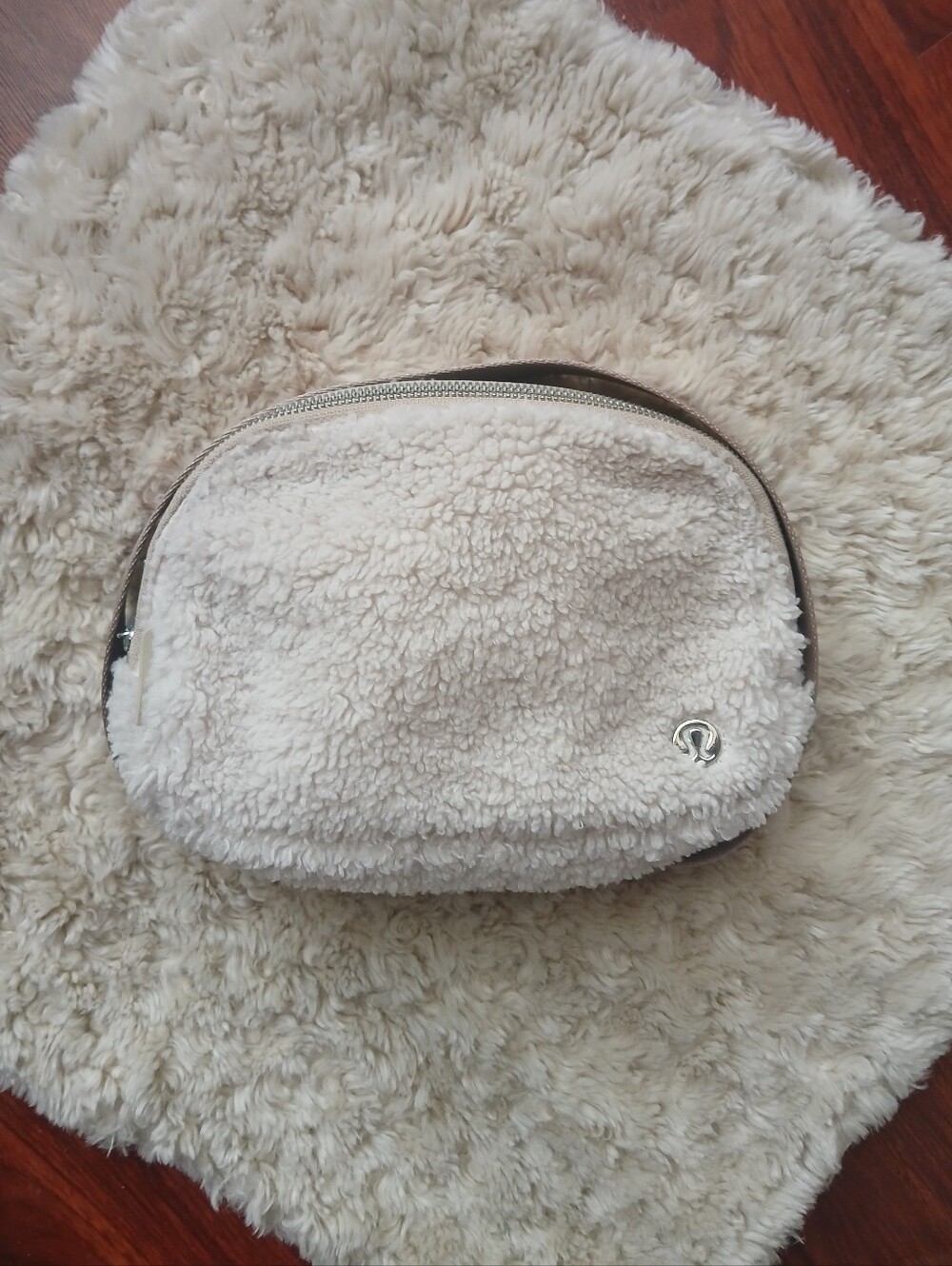 💎 Lululemon Everywhere Sherpa Fleece Belt Bag